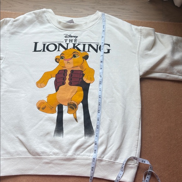 Vintage Lion King Sweatshirt - Picture 4 of 5